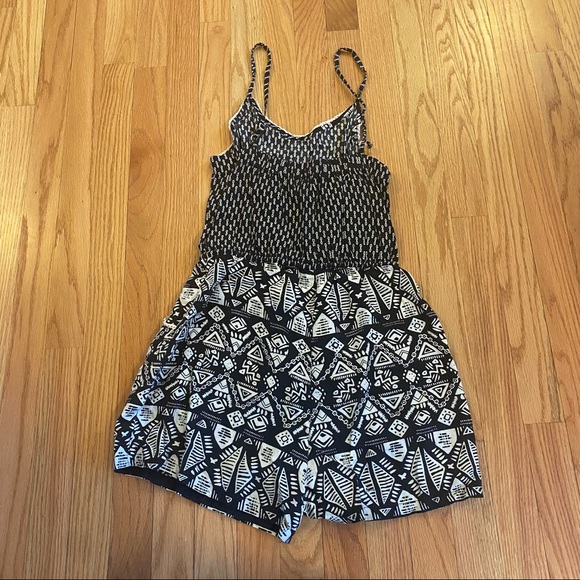 Aztec Romper 🖤 - Picture 2 of 6
